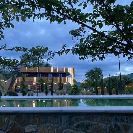Hotel Restaurant Natyra E Qete Lezha Kültér fotó