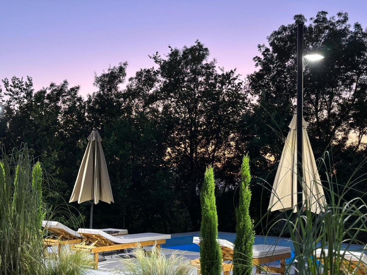 Hotel Restaurant Natyra E Qete Lezha Kültér fotó