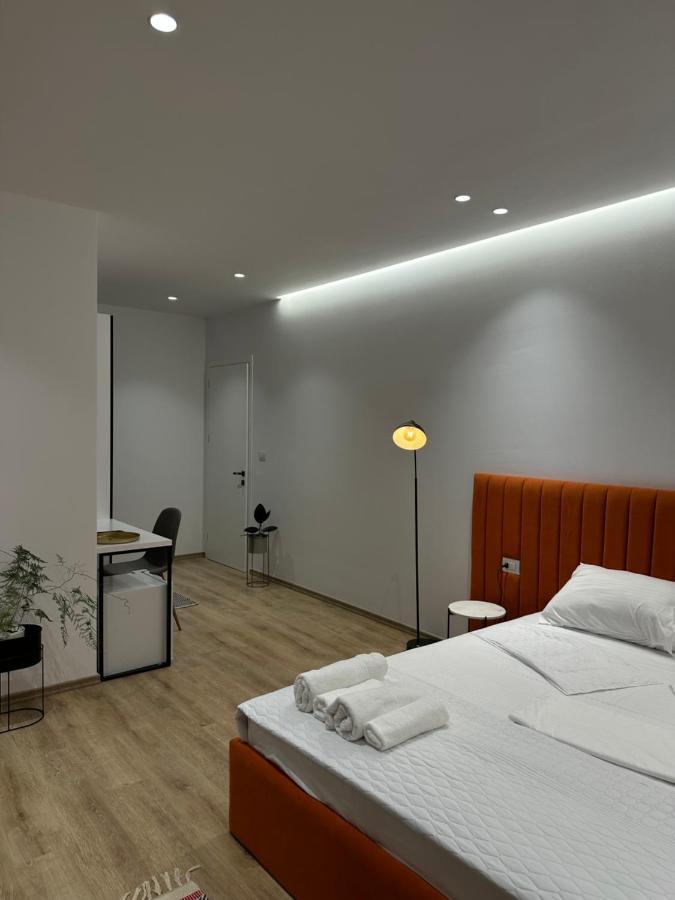 Hotel Restaurant Natyra E Qete Lezha Kültér fotó